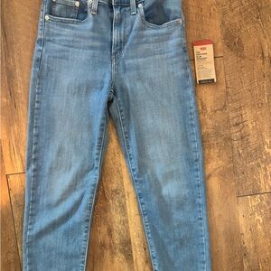 Levi's Women's Light Blue Skinny Jeans